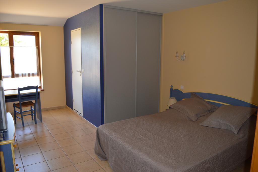 Côté Midi Chambre d'hôte Chaneins Habitación foto